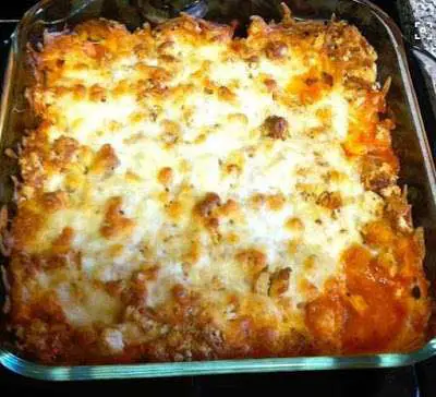 Chicken Parmesan Casserole HOLY MOLY!!