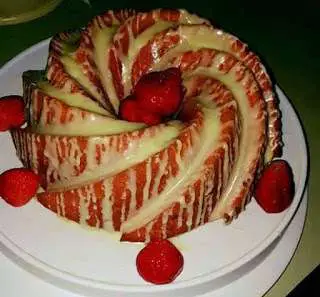 Strawberry Lemonade Pound Cake
