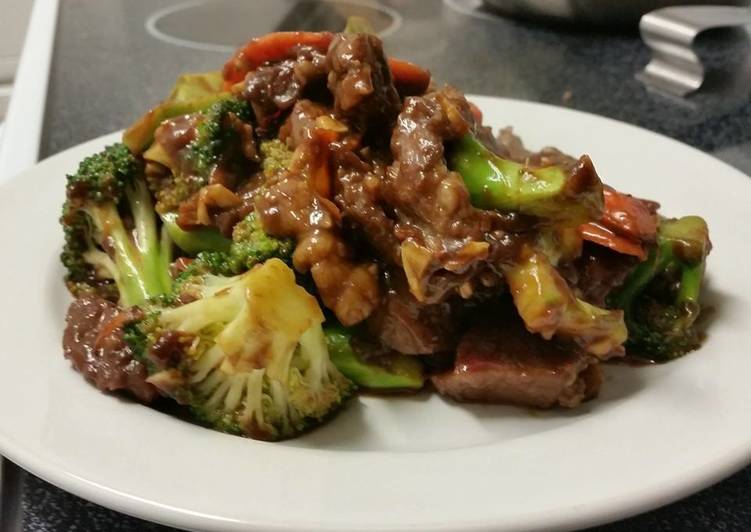 Easy Beef and Broccoli (With Carrots)