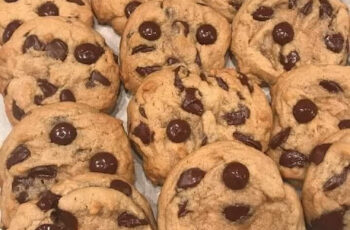 Homemade chocolate chip cookie