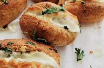 Cheese-Stuffed Buns with Parsley